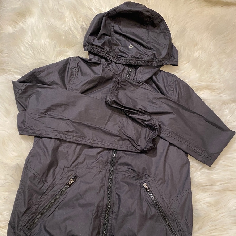 Lululemon // Ivivva  Windbreaker/Raincoat Girls